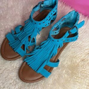 Minnetonka Moccasins Turquoise Suede Studded Fringe Wedge Sandals